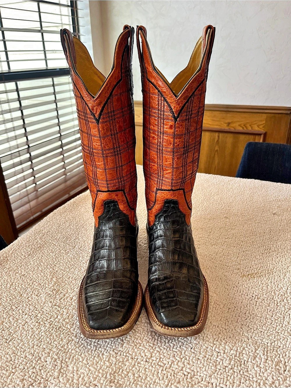 Women’s Cowboy Western Boots in Black